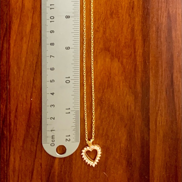 Heart shaped diamond and gold necklace - Picture 9 of 11